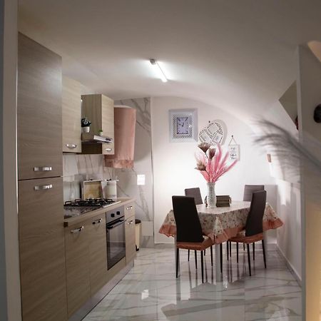 Tiluri Apartment เนเปิลส์ ภายนอก รูปภาพ
